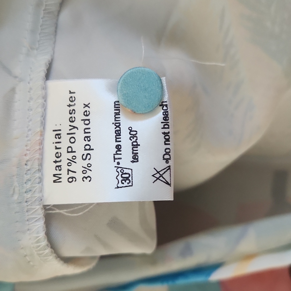 Sucolan Colorful Button-Up Shirt - Picture 8 of 9